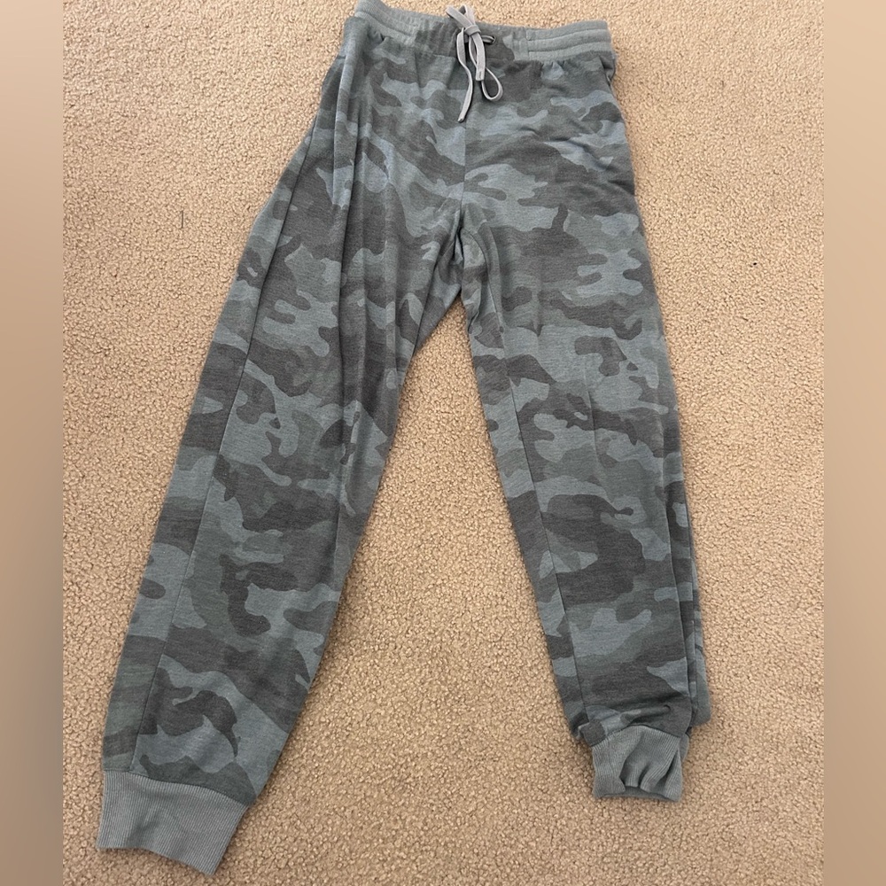 Grey camo sweatpants